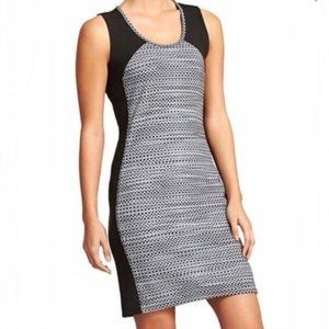 Athleta Fuse Dress Size S Gray Black Scuba Sleeveless Breathable